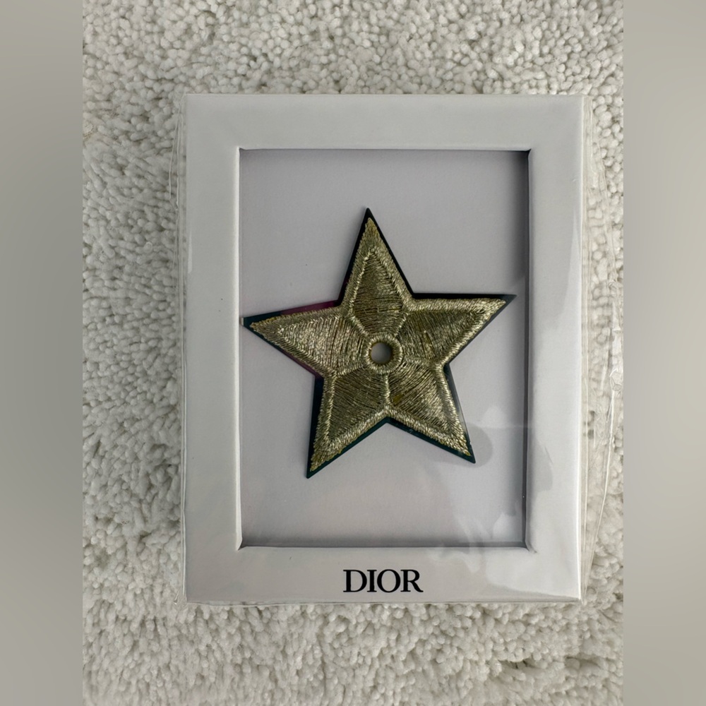 NWOT Christian Dior Beauté Gold Embroidered Star Novelty Brooch